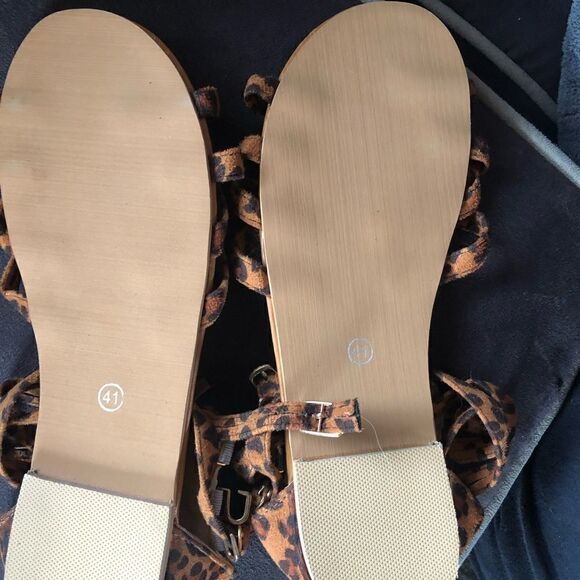 New never worn animal print buckle sandals. Side clasps . Zipper up the back. - Picture 8 of 8